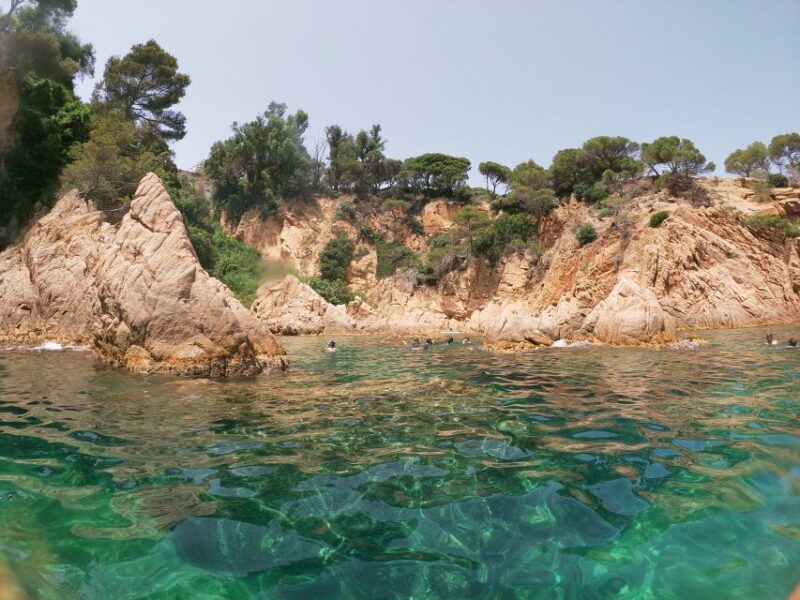 Barcelona: Costa Brava Kayaking & Snorkeling Tour with Lunch - Kayaking Along Costa Brava’s Rugged Coastline