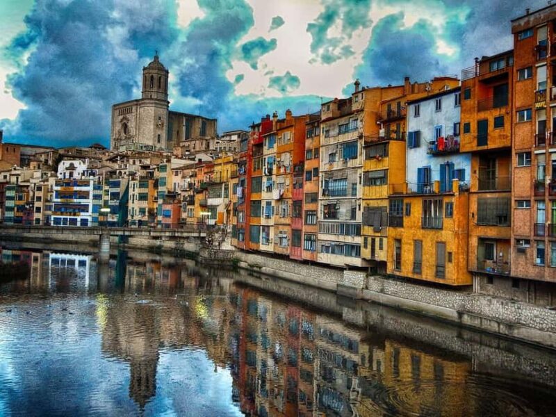 Barcelona: Discover Girona, Besalú & Pals on a Guided Tour - Practical Details: Logistics, Group Size, and Accessibility