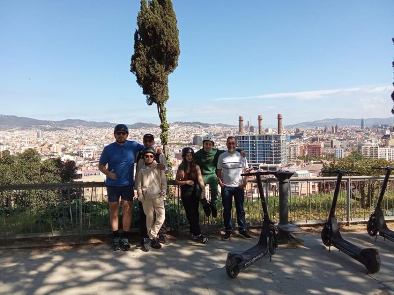 Barcelona: e-scooter and Bike tour - Barcelona on Wheels: An Electrifying Tour