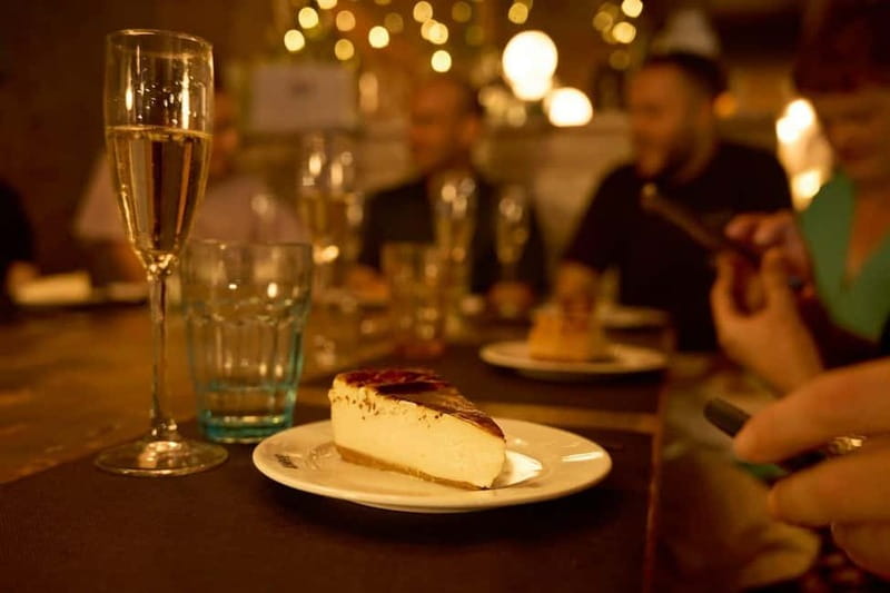 Barcelona: El Born Gourmet Food & Wine Small Group Tour - Practical Details: Logistics and Group Size