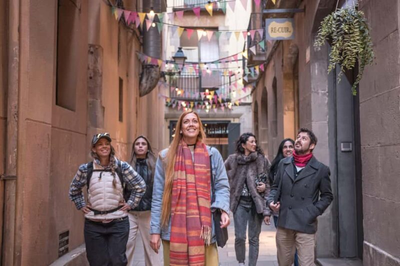 Barcelona: El Born Walking Tour with Santa Maria del Mar - Exploring El Born’s Historic Streets