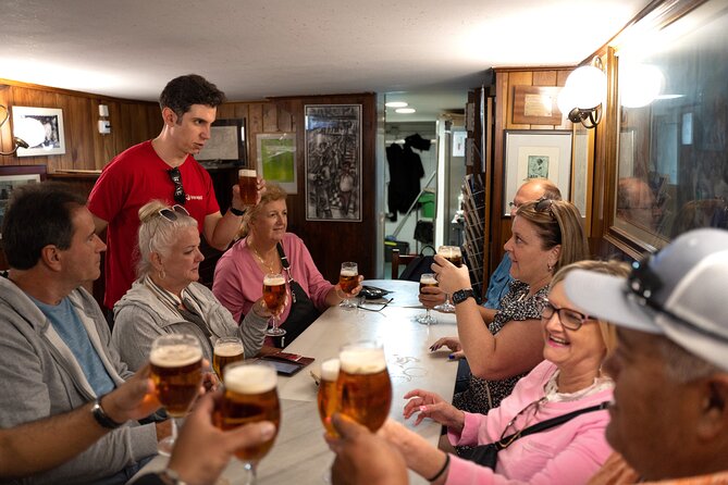 Barcelona: Evening Foodie Adventure with 8 Tapas & 4 Drinks - Food and Drinks: High-Quality Local Options