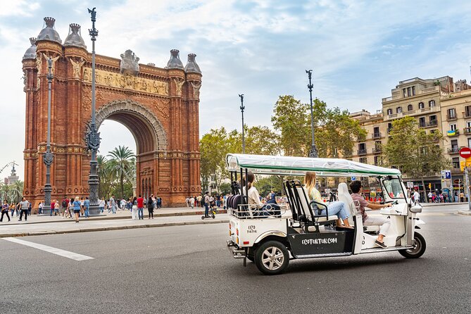 Barcelona Expert Plus Tour in Private Eco Tuk Tuk - Explore Barcelona’s Most Notable Sites in a Private Eco Tuk Tuk