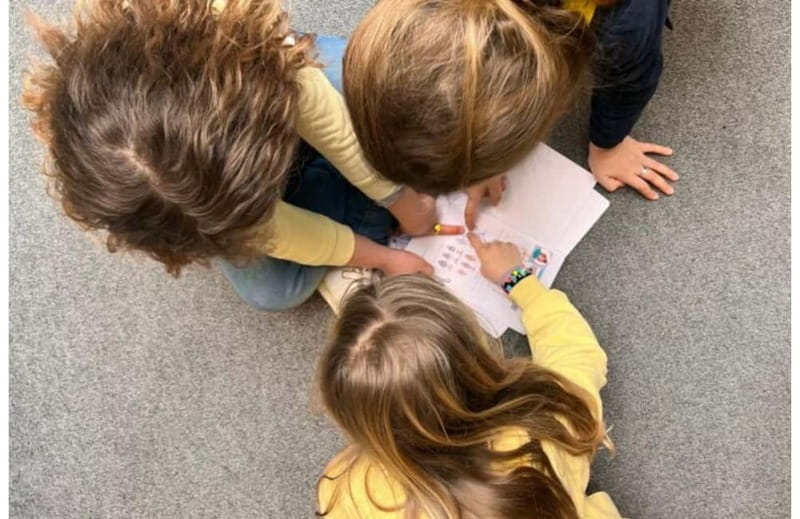 Barcelona: Family Friendly Tour of Sagrada Familia - Practical Details: Accessibility and Meeting Arrangements