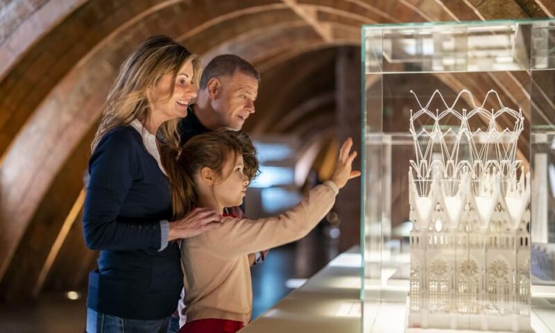 Barcelona: Fast Track La Casa Milà Guided Tour - What Makes This Tour Stand Out in Barcelona