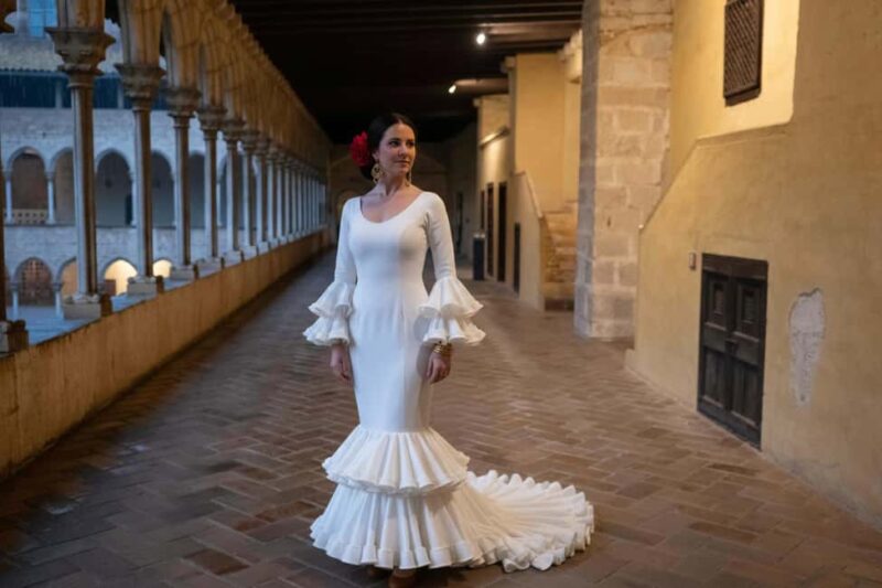Barcelona: Flamenco Dress Photo walk in Gothic Quarter - Iconic Spots like Roman Towers and Plaça Sant Felip Neri