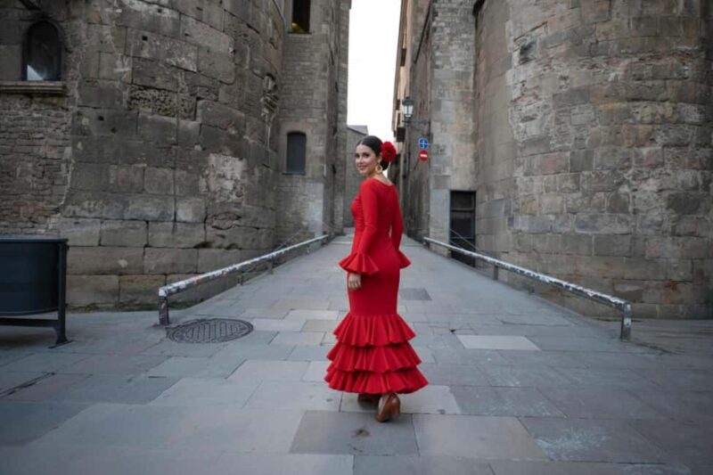 Barcelona: Flamenco Dress Photo walk in Gothic Quarter - Professional Photos and What You Receive at the End