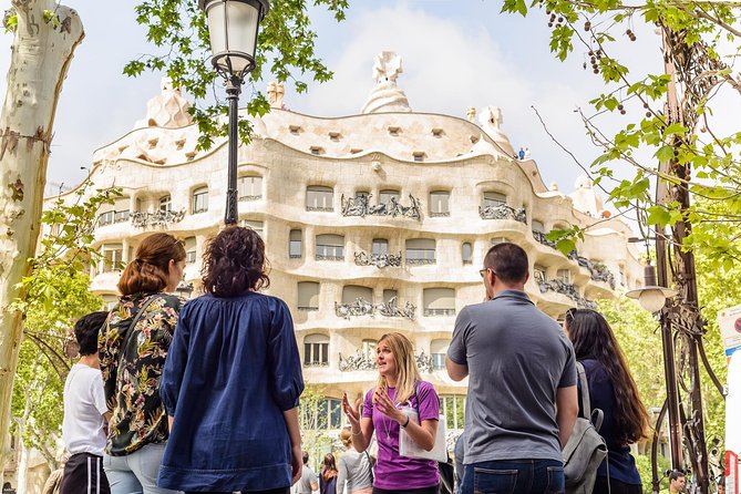 Barcelona Gaudi and Sagrada Familia Tour - Logistics and Additional Costs