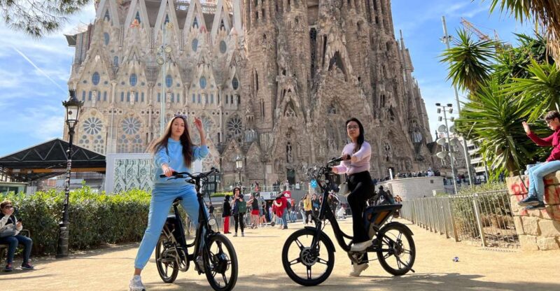 Barcelona: Gaudi Guided E-Bike Tour - Starting Point and Group Size