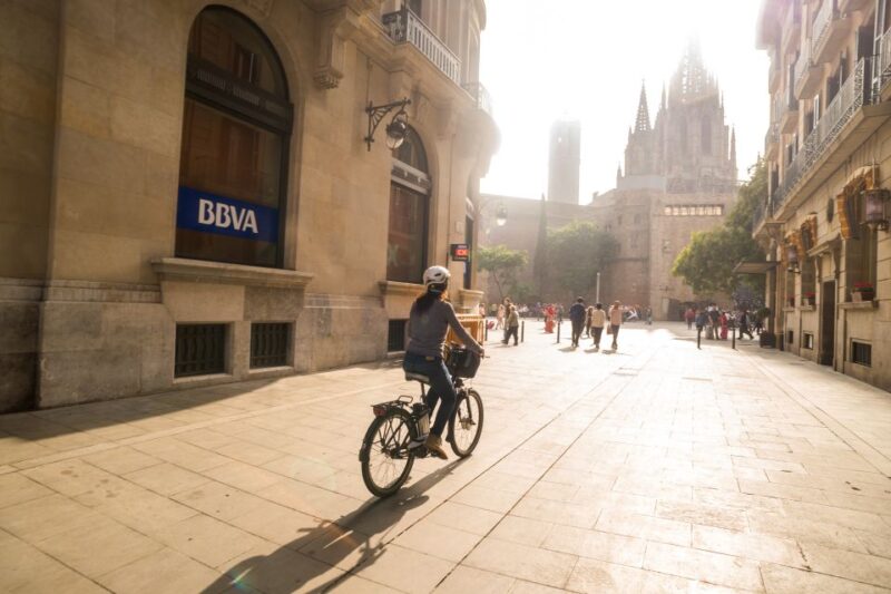 barcelona: Gaudi Highlights eBike tour - Practical Details: Meeting Point, Equipment, and Group Size