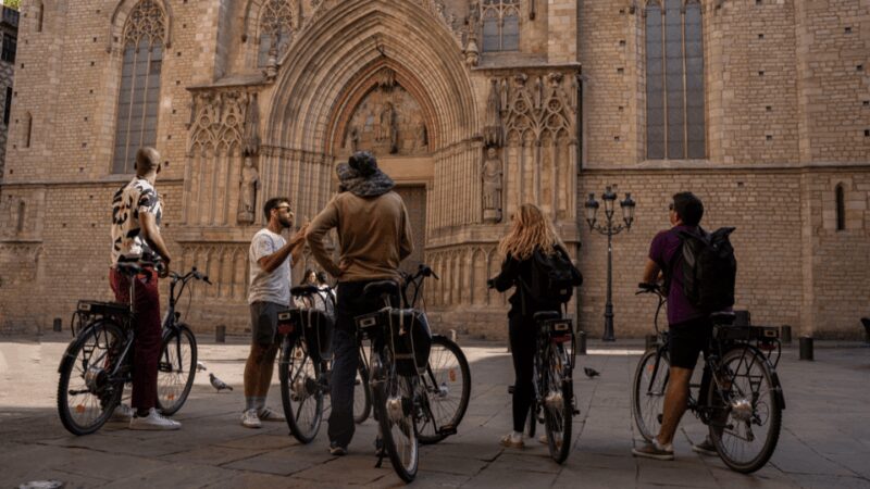 Barcelona: Gaudí Masterpieces & Hidden Gems E-Bike Tour - Facing Gaudí’s Masterpieces Up Close