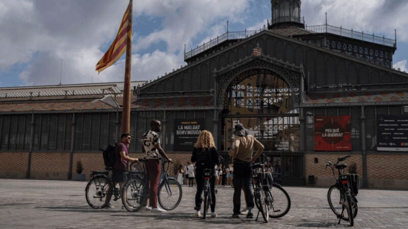 Barcelona: Gaudí Masterpieces & Hidden Gems E-Bike Tour - Frequently Asked Questions