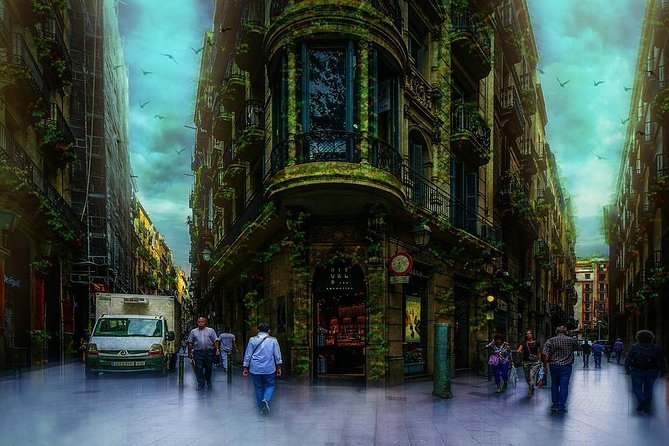 Barcelona Ghosts & Legends Tour - The Post-Tour Experience: Visiting a Local Bar