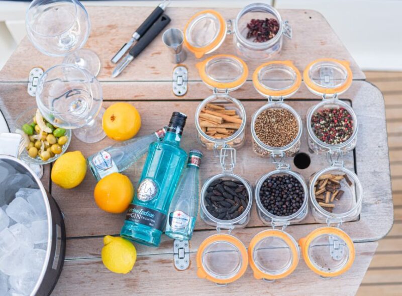 Barcelona: Gin & Tonic Workshop and Sunset Sailing cruise - Suitable for Couples, Friends, and Small Groups