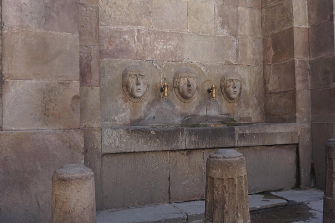 Barcelona: Gothic Paths, Tapas & Sagrada Familia Private Tour - The Political Heart of Barcelona at Plaça Sant Jaume