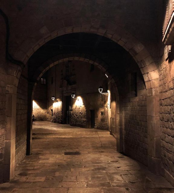 Barcelona: Gothic Quarter By Night Guided Walking Tour - Value for Money and Tour Duration