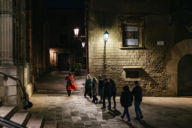 Barcelona: Gothic Quarter Ghosts and Legends Walking Tour - Key Points