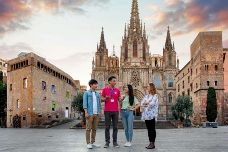 Barcelona: Gothic Quarter Old Town Walking Tour - Highlights at the Barcelona Cathedral and Cloister