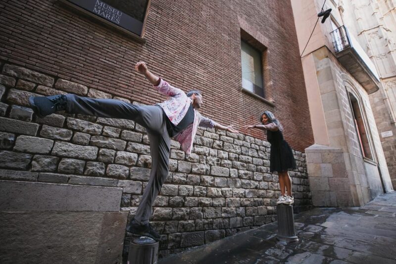 Barcelona: Gothic Quarter Private Photoshoot Experience - Key Points