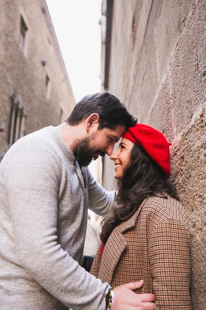 Barcelona: Gothic Quarter Private Photoshoot Experience - Starting Point in the Gothic Quarter