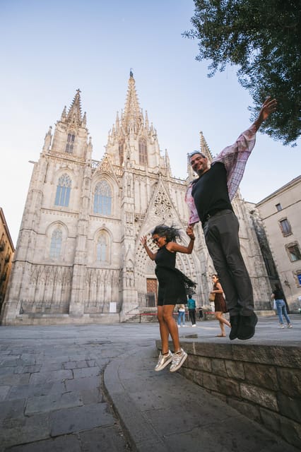 Barcelona: Gothic Quarter Private Photoshoot Experience - The Experience Provider and Guide