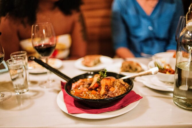 Barcelona Gothic Quarter Tapas & Taverns Food & Wine Tour - Exploring the Gothic Quarter on Foot