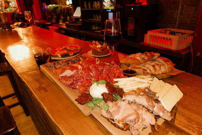 Barcelona Gothic Quarter Tipsy Tasting Tapas Tour and History - Multiple Venue Tastings with Authentic Flavors