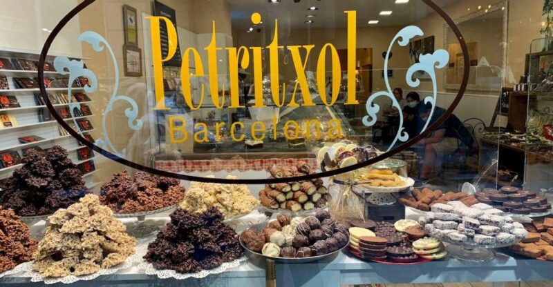 Barcelona: Gothic Quarter's Deepest Secrets Tour and Sangria - Key Points