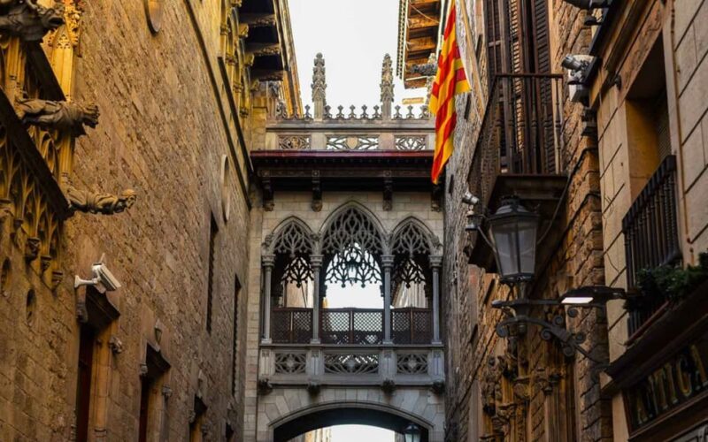 Barcelona: Gothic Quarter's Deepest Secrets Tour and Sangria - Highlights of the Historic Landmarks along the Route