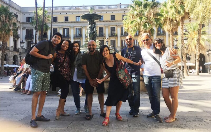 Barcelona: Gothic Quarter's Deepest Secrets Tour and Sangria - Practical Details and Accessibility