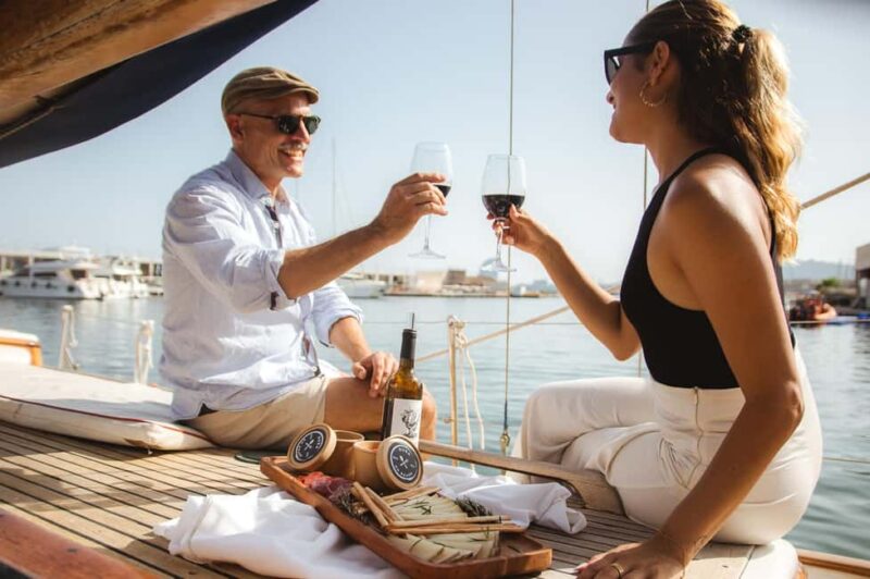 Barcelona: Gourmet Wine & Cheese and Sailing cruise - Starting at Moll de Mestral, Port Olímpic in Barcelona