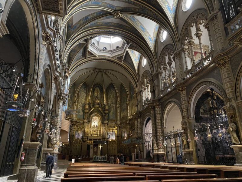 Barcelona: Half-Day Montserrat Monastery and Mountain Hike - The Experience of the Guides and Overall Atmosphere