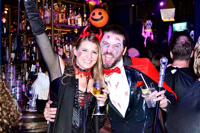 Barcelona Halloween Bar Crawl - Exploring Barcelonas Gothic Quarter During the Crawl
