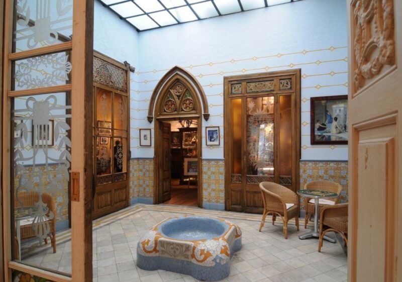 Barcelona: Hash Marihuana & Hemp Museum Entry Ticket - The Medical Collection Showcases Historic Use