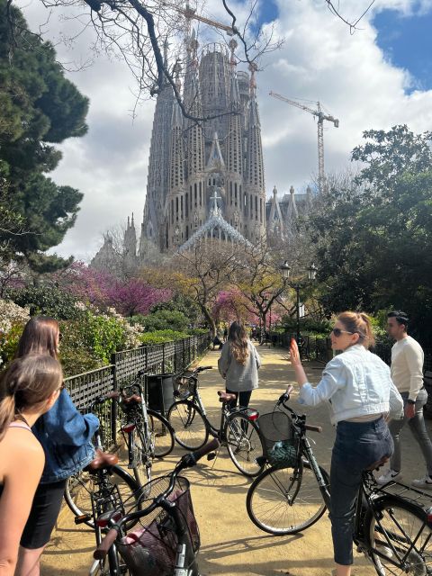 Barcelona: Hidden Gems by Bike - Experience the Charm of Barcelona on a Bike Tour of Key Sights