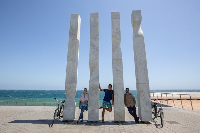 Barcelona Highlights Bike Tour - Exploring Barcelona by Bike and Sea