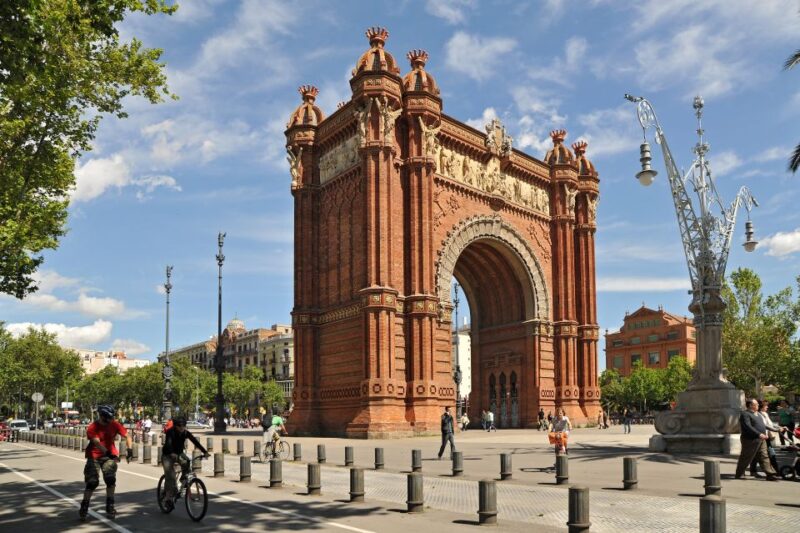 Barcelona Highlights City Tour and Montserrat Excursion - Optional Tastings and Shopping