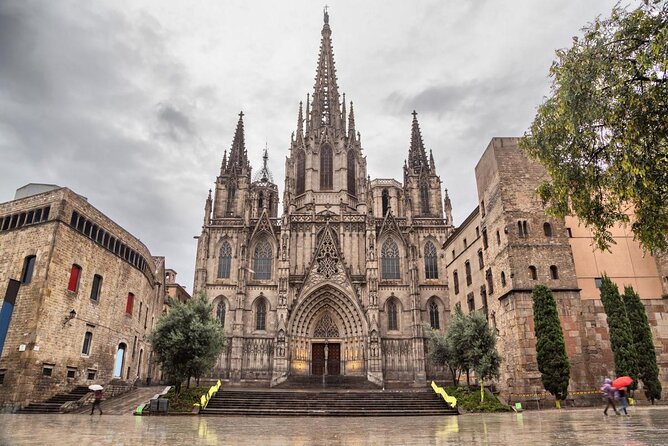 Barcelona Highlights & Hidden Gems Private Tour - Explore Barcelona’s Landmarks and Local Favorites for $103