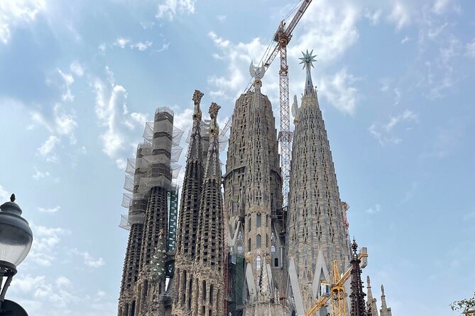 Barcelona Highlights Private Tour - Explore Barcelona in Four Hours with a Fully-Customizable Private Tour