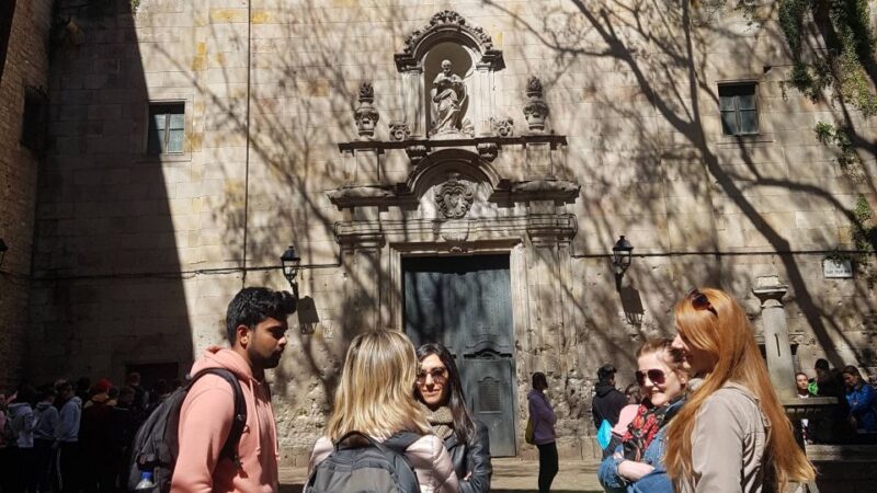 Barcelona Highlights Small Group Half-Day Tour with Pickup - Iconic Landmarks along La Rambla and Port Vell