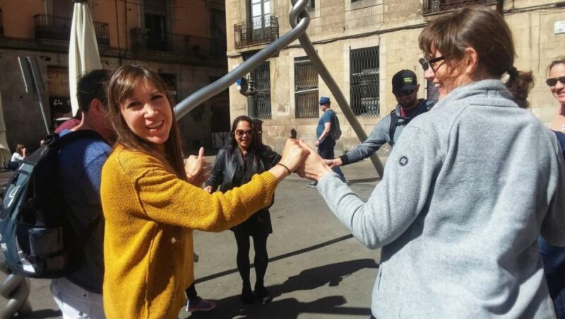 Barcelona Highlights Small Group Half-Day Tour with Pickup - The Grandeur of Plaça Espanya and the Magic Fountain