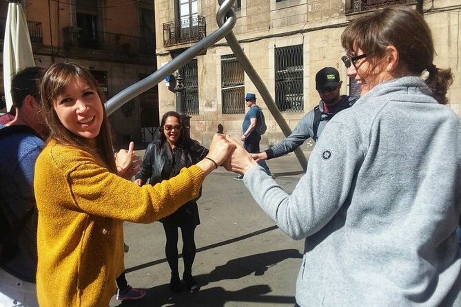 Barcelona Highlights Small Group Tour with Hotel Pick Up - Key Points