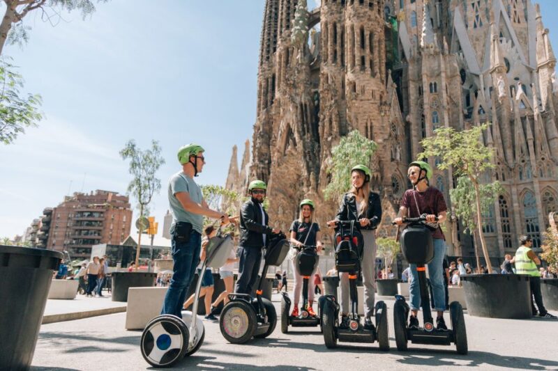 Barcelona Highlights: The Best of Gaudi On Segway - Finishing at the Historic Estación de Francia