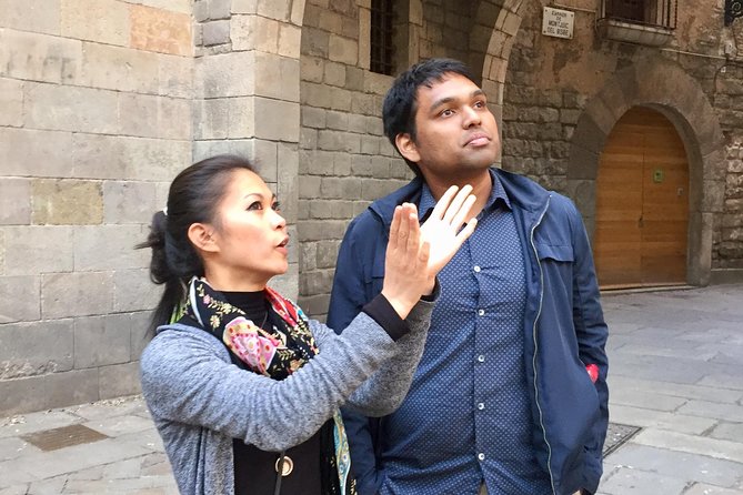 Barcelona Highlights with a Local Friend - Exploring Barcelona with a Local Guide