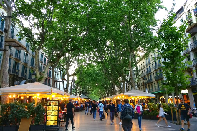 Barcelona Highlights with a Local Friend - Discovering Parc de la Ciutadella