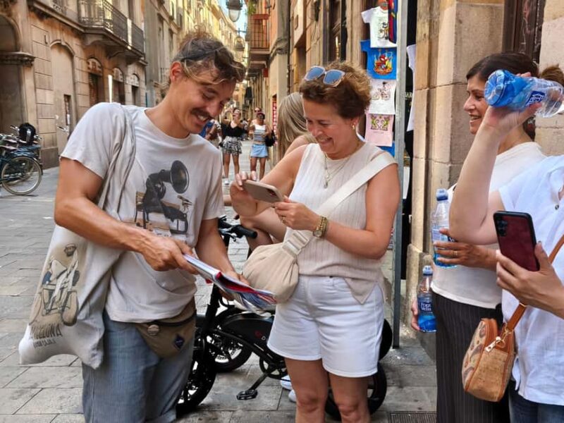 Barcelona: Holala Bike Tour, Highlights & Local Stories - Key Points