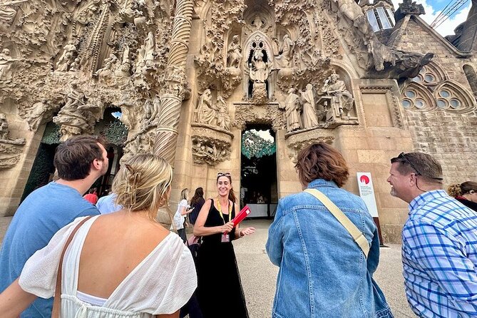 Barcelona in a Day Tour: Sagrada Familia, Park Guell and Old Town - Starting Point Near La Catedral in Barcelona’s Old Town
