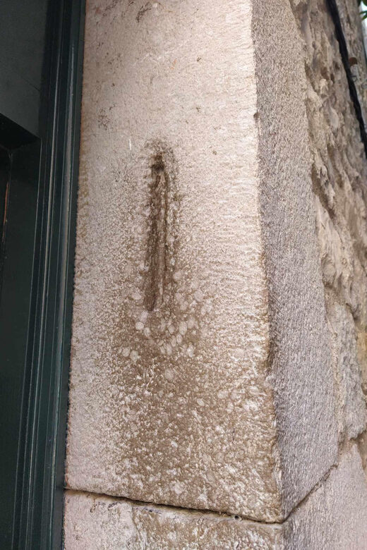 Barcelona: Jewish Tour by a Jewish guide - Discovering the Old Jewish Quarter of Barcelona