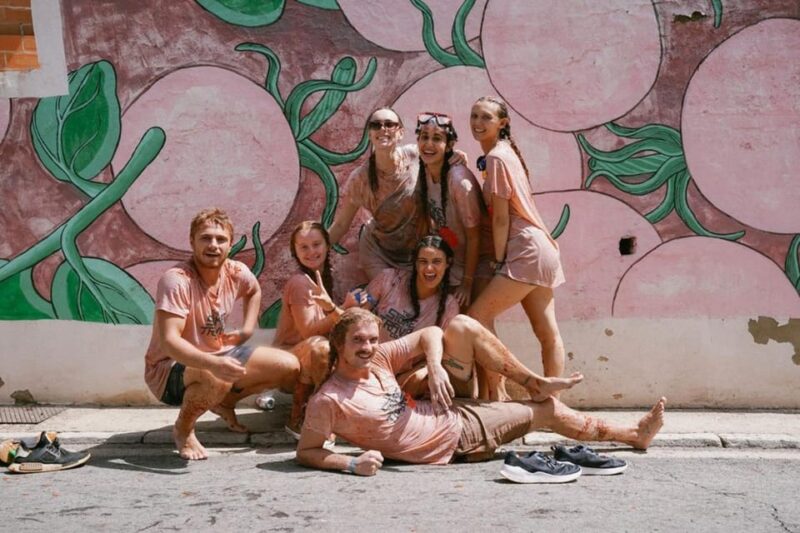 Barcelona: La Tomatina Day Trip to Buñol with Party Access - Free Time in Valencia After La Tomatina