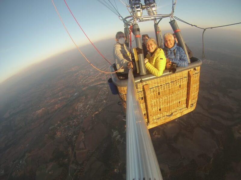 Barcelona L'Anoia: Balloon Flight shared Tour - The Allure of Montserrat from the Sky